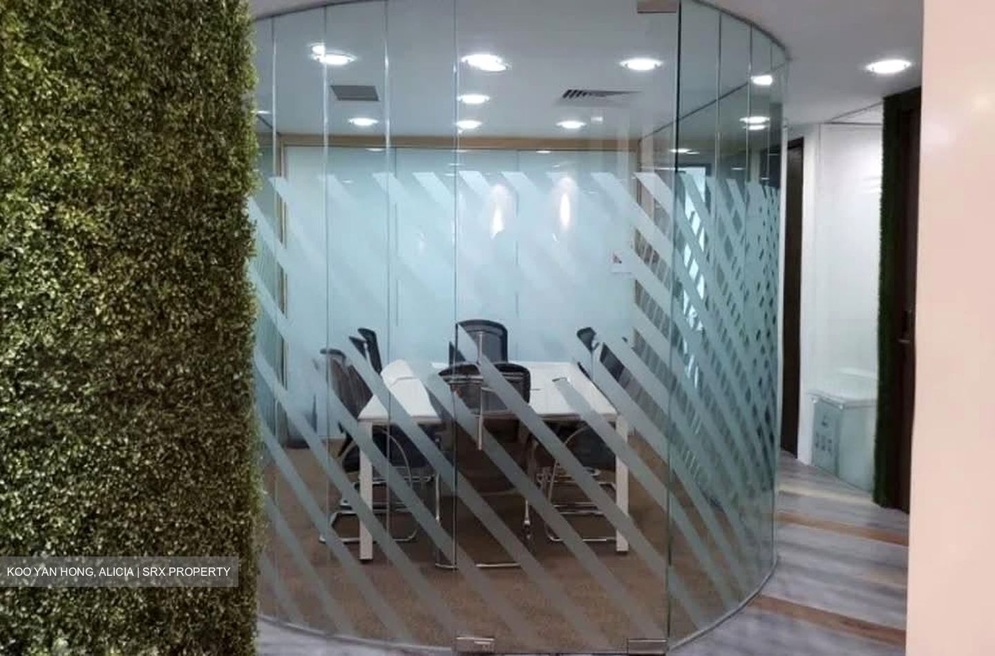 The Octagon (D1), Office #580611051